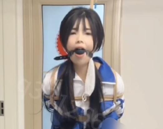 快手校花甜美SM最新作品1V1.77G，带口罩的可爱校花自拍