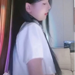 宁依纯：超短衣超短裙直播视频1币110M