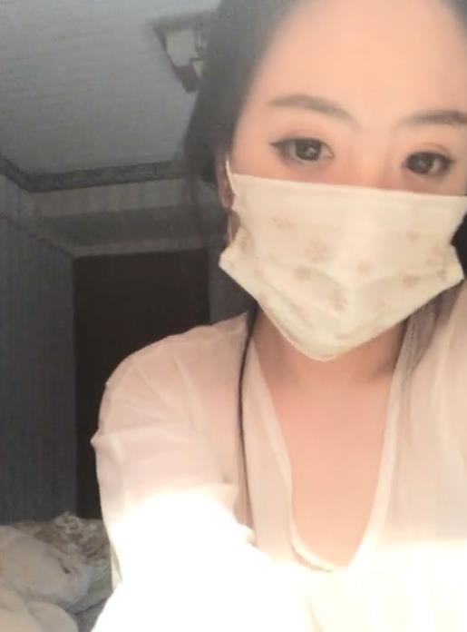 抖音线下妖娆古古小姐姐最新直播资源2.1G，身材诱惑自我安慰