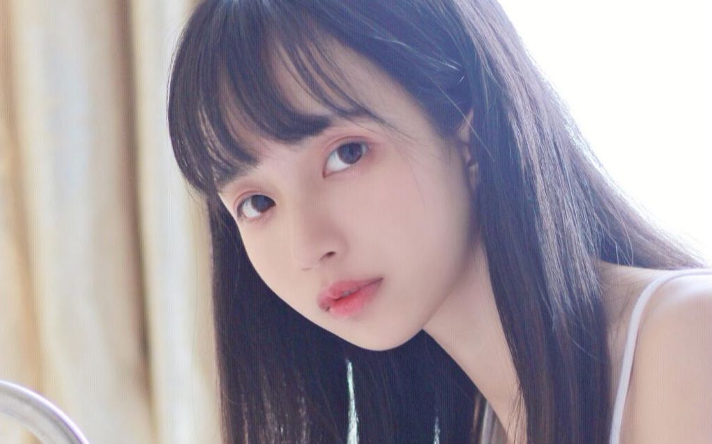 妹子合集GATX105蛋黄姬最新作品142P35V387MB，粉红吊带睡衣，清纯可爱