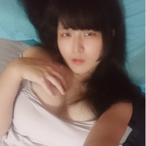 3.9G清纯诱人台湾妹子绯红视频合集85部