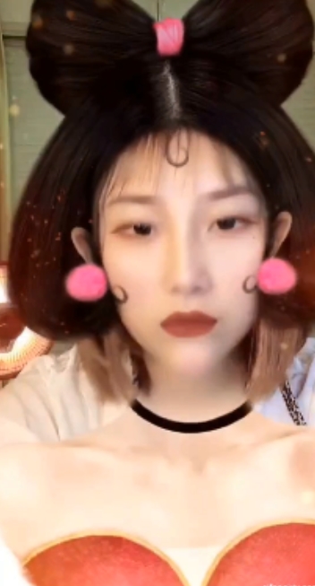 西瓜视频草莓酱绝密秀场合集116部2.13G超顶