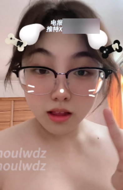 瘦了完犊子肉感超值私拍340部35.2G蜜腿合集