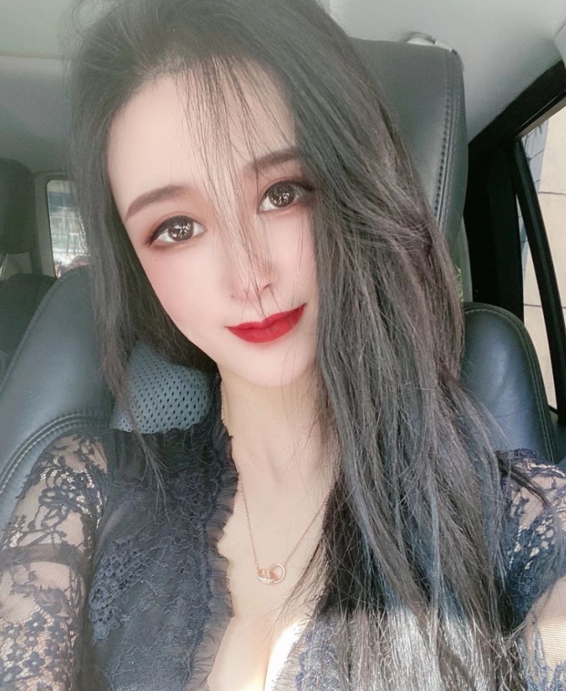 INS蔓CC私拍视频31部1.86G撩人诱惑