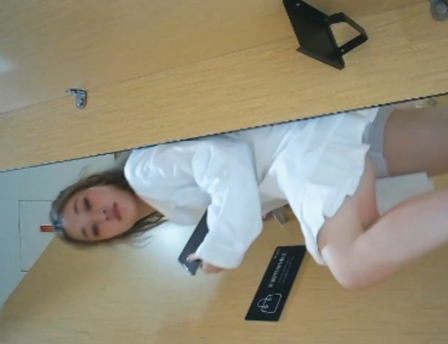 百度于利大师坑神厕拍特写集117部7G短发白肉镜头怼近拍下某处张合细节