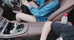 推特艾尼呦ing自拍合集4.4G蜜桃臀珍藏版