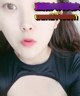 小管云盘定制视频1V2.3G蜜桃盛宴