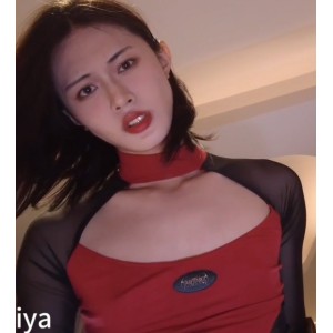 桃子吖绝美泳装单V网盘744M1部