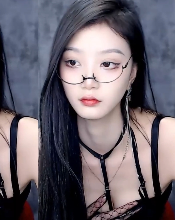 虎牙CC耶耶定制热舞53V95G蜜桃珍藏