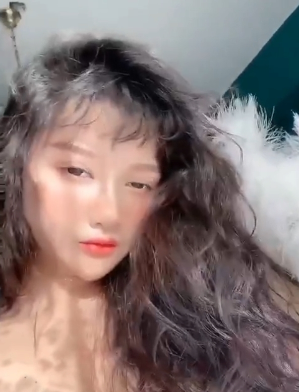 小尤奈推特福利合集12.4G88部太顶了