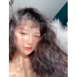 小尤奈推特福利合集12.4G88部太顶了