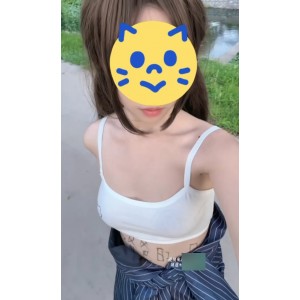 奶酱推特私拍珍藏版合集1.21G