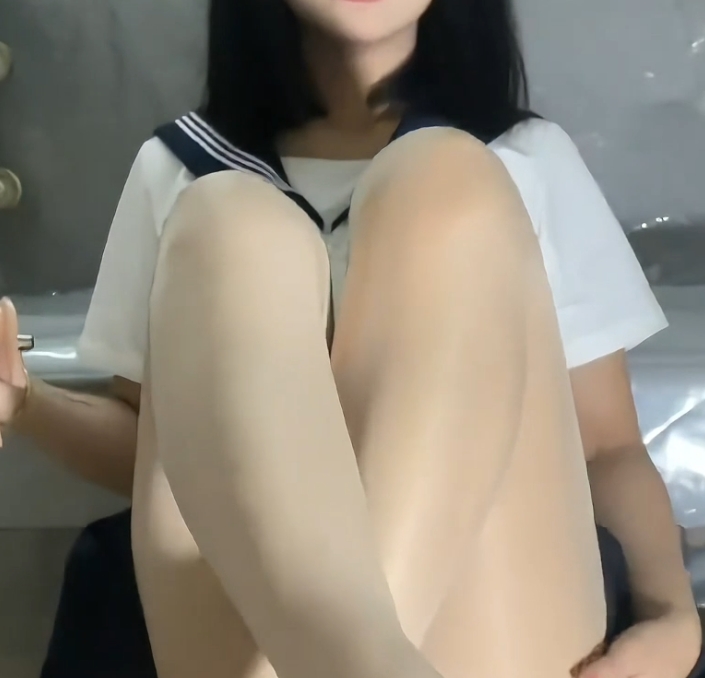 你的KK170部某站福利女同65.1G好翘呀