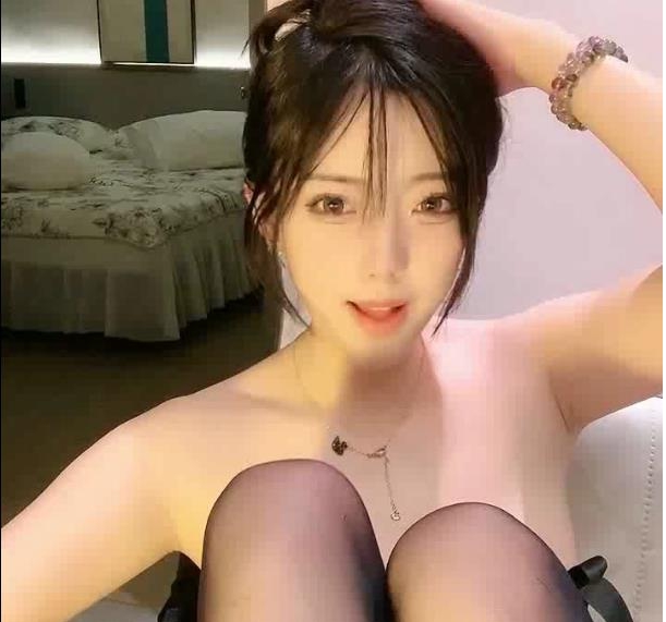 OnlyFans尤物YOSHIKI私拍合集68部25G曲线销魂
