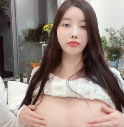 杨晨晨秀人网社保视频8部2G身材炸裂