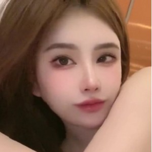 推特RosesJoo鲤鲤私密视频77部32G风情万种顶级名媛