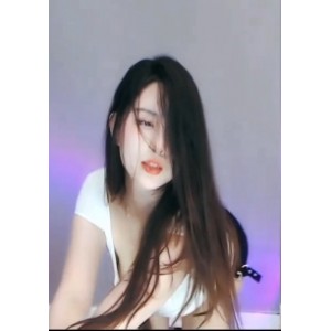 虎牙斗鱼苏樱直播间浮力热舞1V400M顶级前车大灯