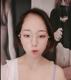 抖音眼镜妹蜜桃美臀互动1部564MB诱人至极